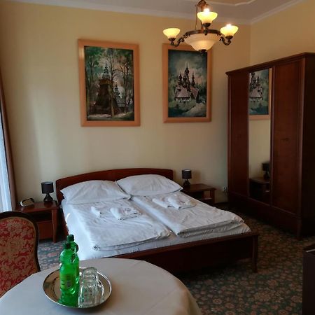 Victoria Cechini Hotel Krynica Zdroj Bagian luar foto