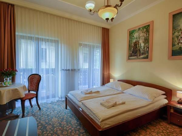 Victoria Cechini Hotel Krynica Zdroj Bagian luar foto