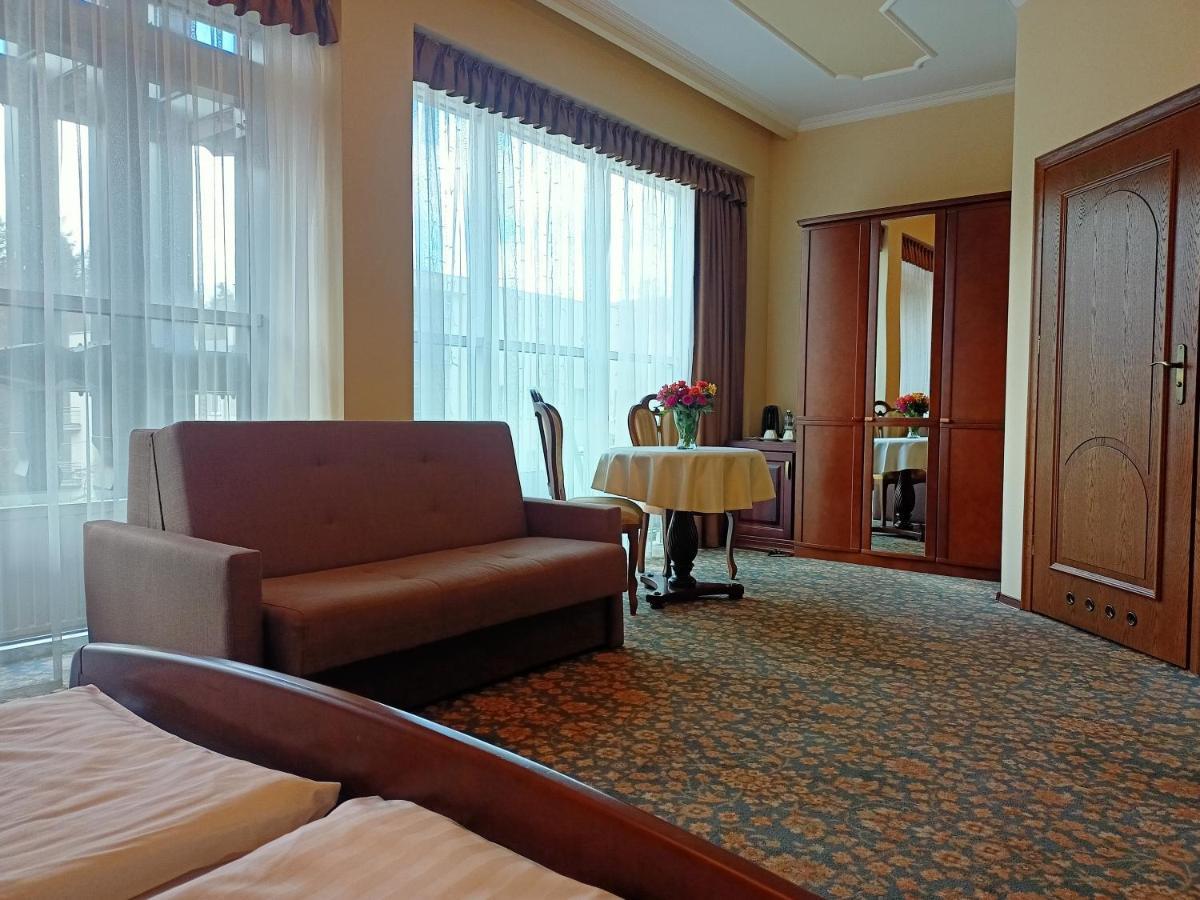 Victoria Cechini Hotel Krynica Zdroj Bagian luar foto