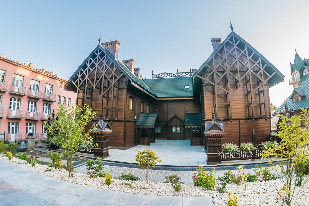 Victoria Cechini Hotel Krynica Zdroj Bagian luar foto