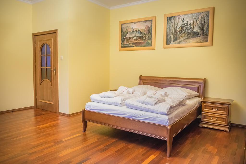 Victoria Cechini Hotel Krynica Zdroj Ruang foto