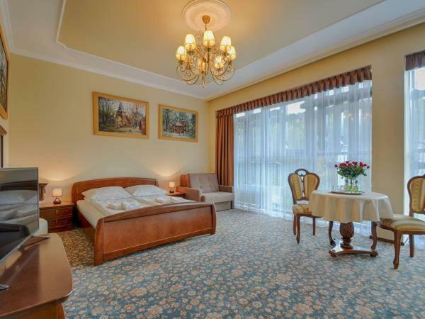 Victoria Cechini Hotel Krynica Zdroj Bagian luar foto